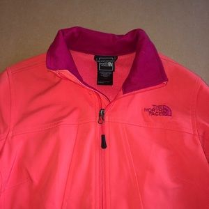 Stunning North Face zip up shell jacket